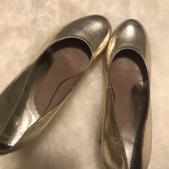 Gold high heel shoes - Picture 4 of 7